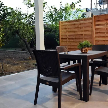 Manolis Cozy * Χανιά