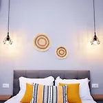 Manolis Cozy La Canée