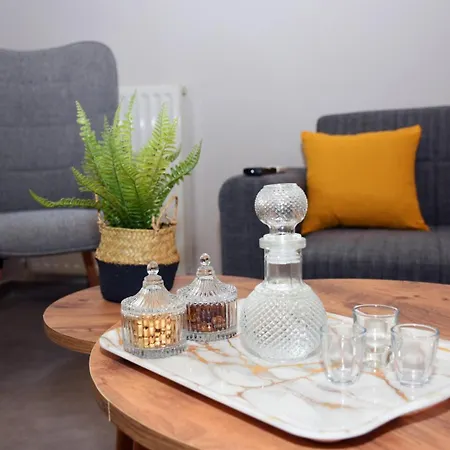 Manolis Cozy Apartment *