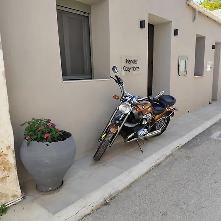 Manolis Cozy Apartament *